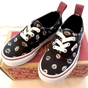 Vans Kids Black and White Kiss Print Sneakers